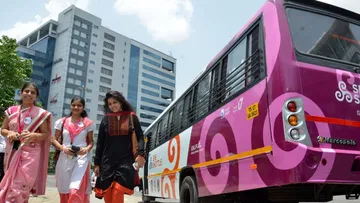  Good news for women.. Free bus services start in Hyderabad.