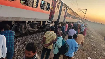 Godavari Express accident.. Reason to avoid loss of life is the same.