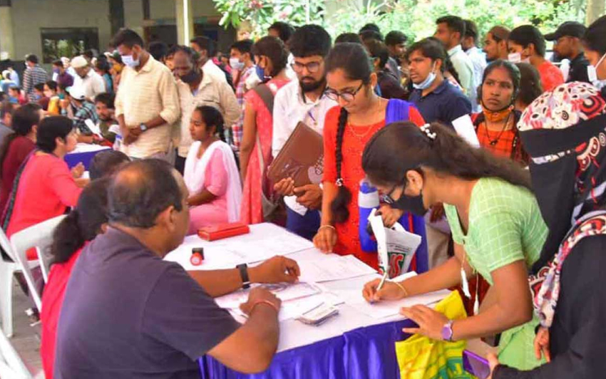 Job Mela: Good News for Unemployed Youth-Jobs Without Any Written Test!