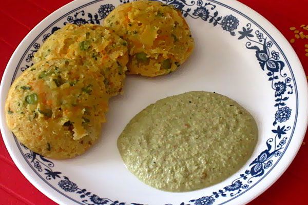 Pesarappu Idli is a tasty breakfast Telugu and English