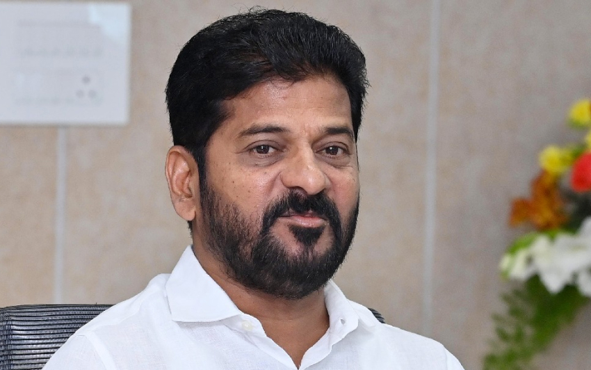 Revanth Reddy: Revanth Reddy and Bhatti Vikramarka Reach Delhi