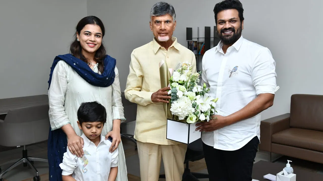 What is the reason for meeting Chandrababu with Manchu Manoj and Manika Reddy